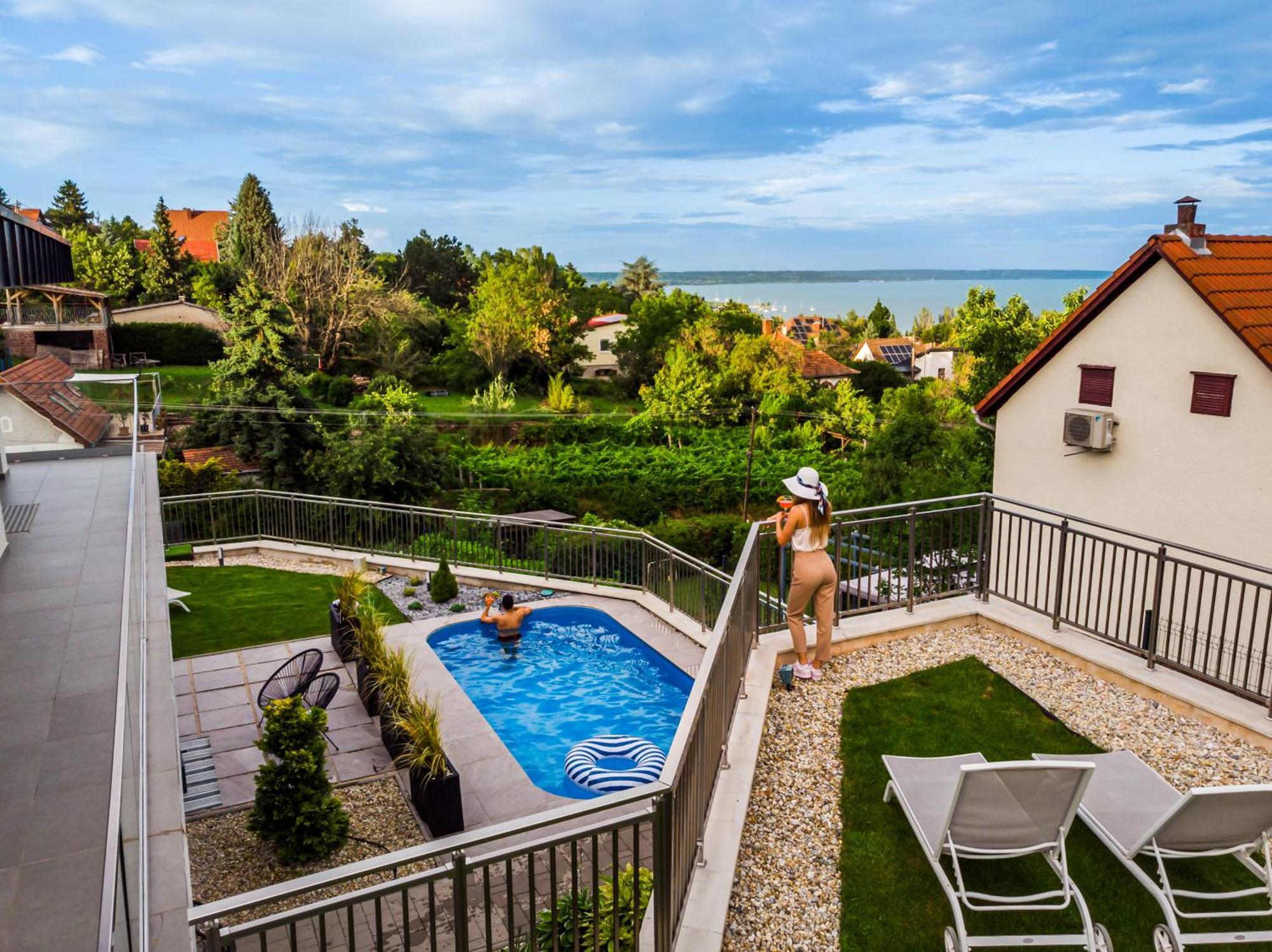 Lake Spirit Boutique Apartments Balatonalmádi Exteriör bild